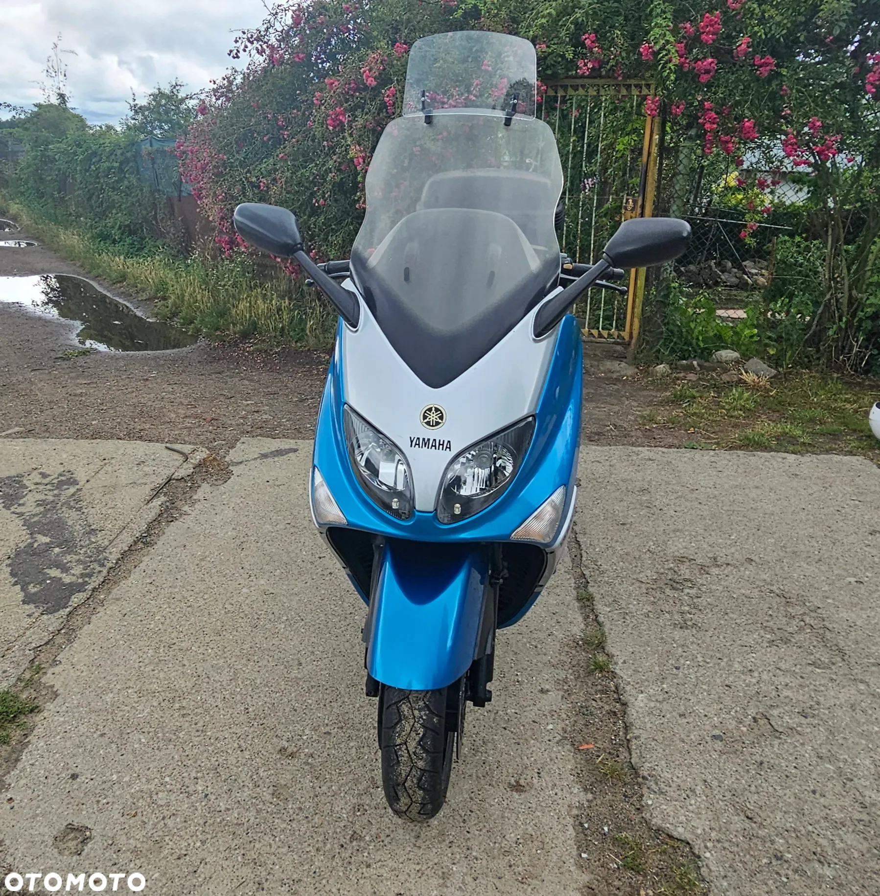 Yamaha Tmax - 20