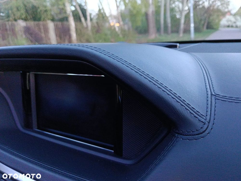 Mercedes-Benz Klasa E - 24