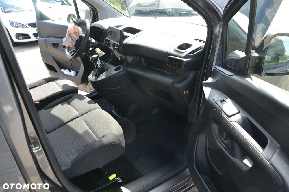 Toyota Proace City - 21