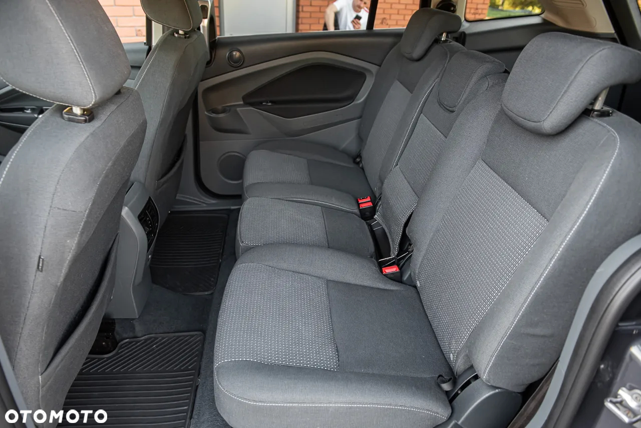 Ford Grand C-MAX 1.6 TDCi Titanium - 26