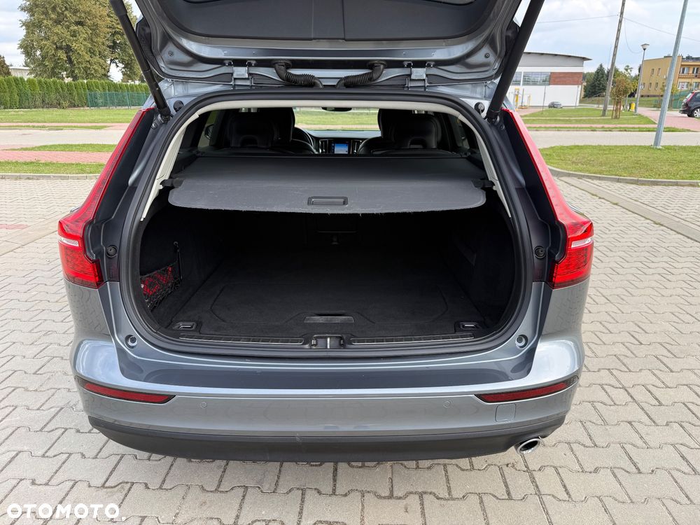 Volvo V60 D3 Momentum Pro - 16