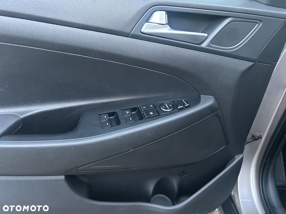 Hyundai Tucson blue 1.7 CRDi 2WD DCT Premium - 15