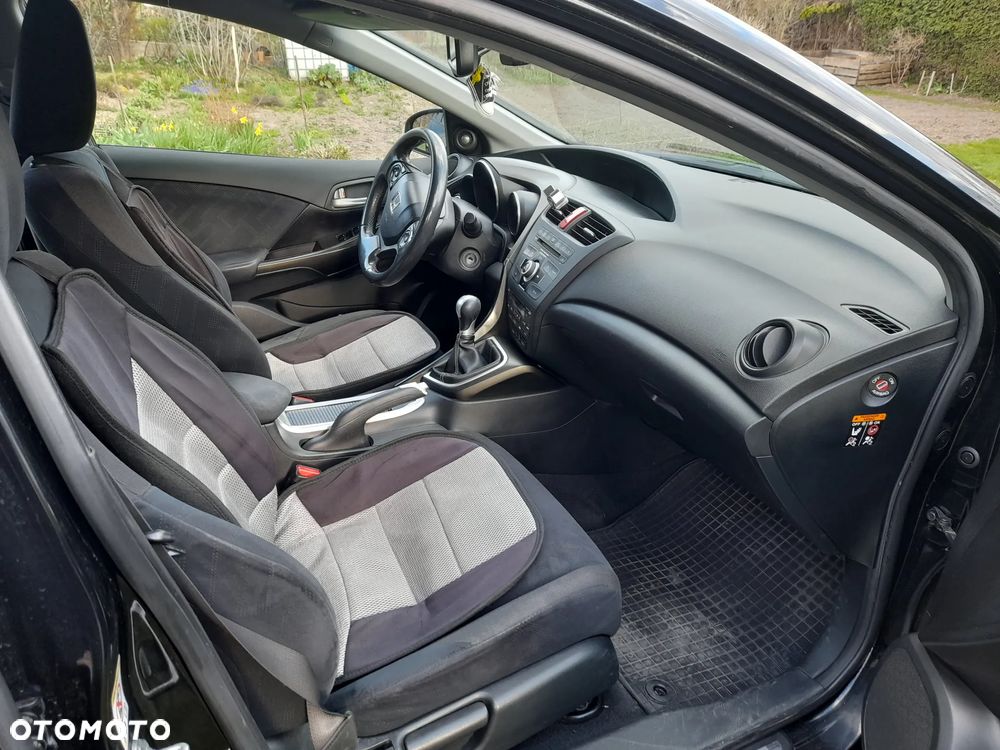 Honda Civic 1.8 Executive - 9