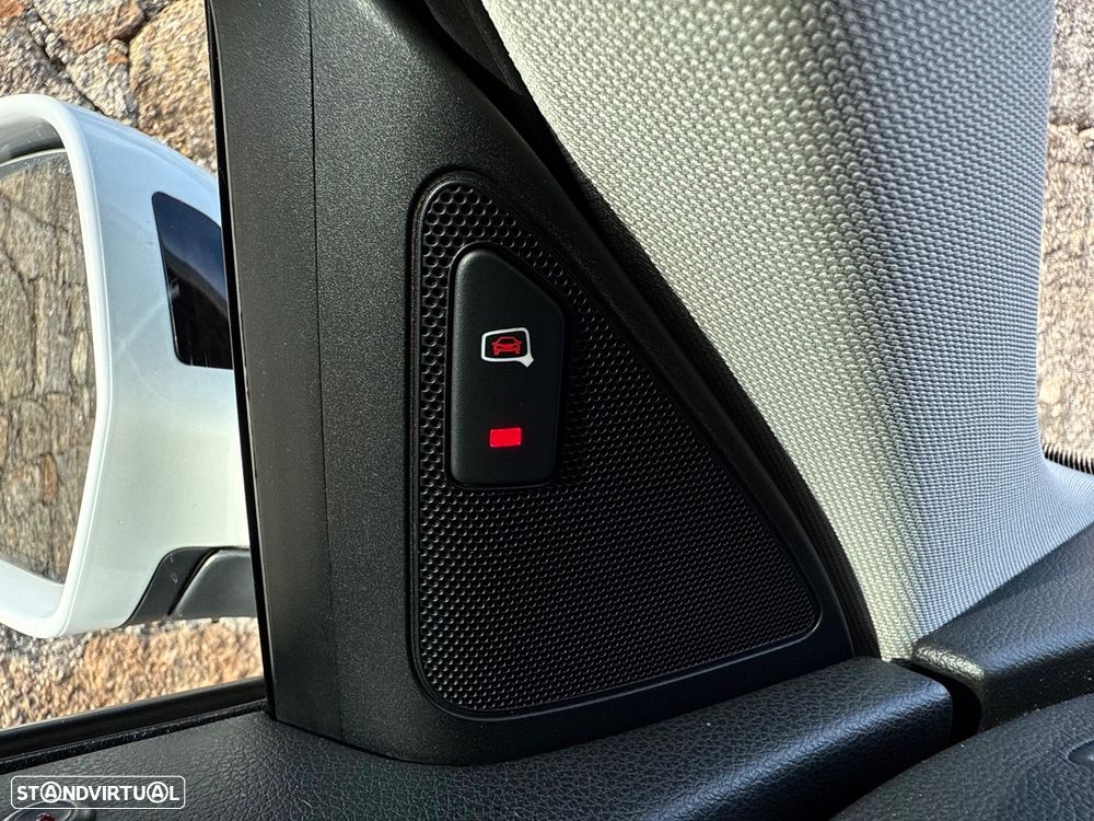 Audi Q3 2.0 TDI quattro S-tronic - 41