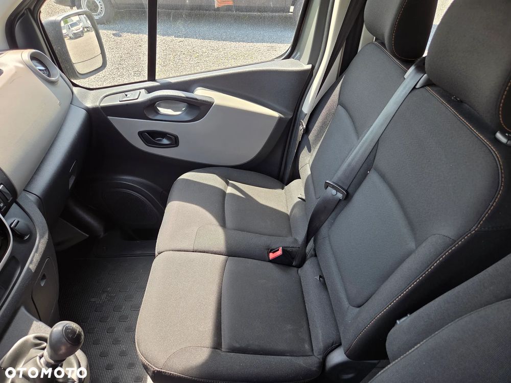 Renault Trafic 1.6 125KM / LONG / 9-osobowy /Klima / Sprowadzony - 18