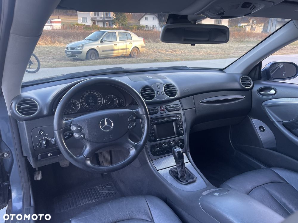 Mercedes-Benz CLK - 7