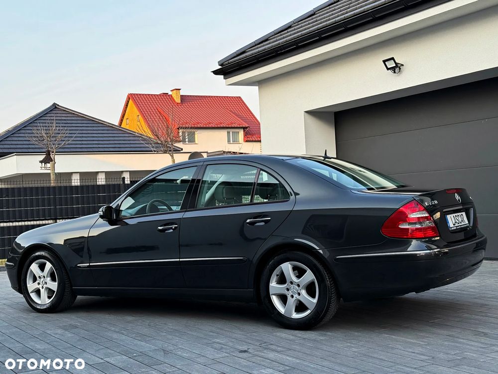 Mercedes-Benz Klasa E 220 CDI Automatik Elegance - 25