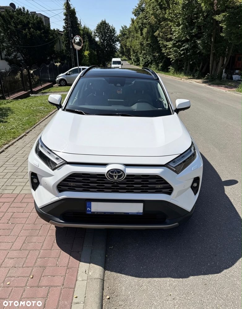 Toyota RAV4 - 1