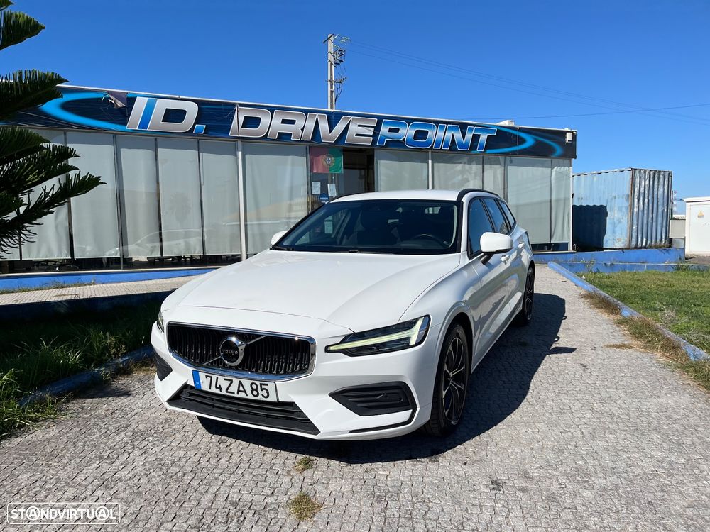Volvo V60 2.0 D3 Momentum Plus - 3