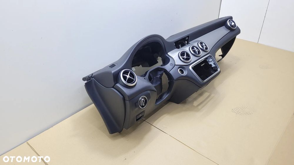 MERCEDES CLA W117 DESKA KONSOLA ORYGINAŁ - 4