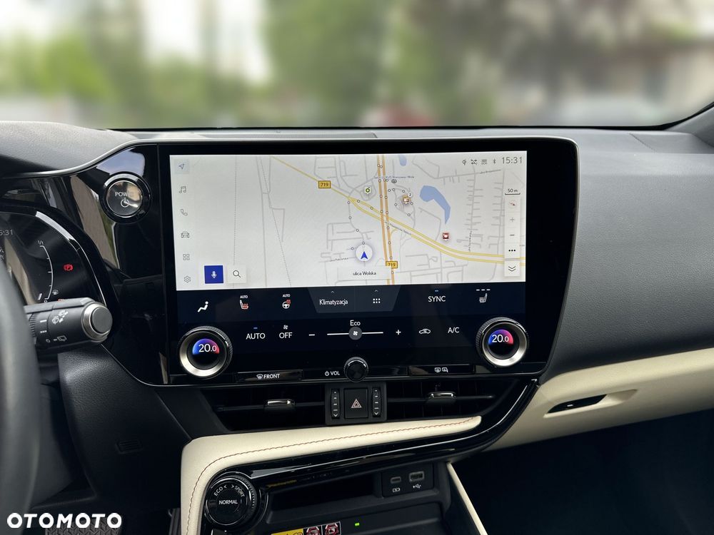 Lexus NX 350h Prestige AWD - 18