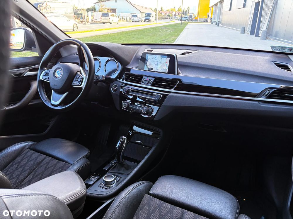 BMW X1 sDrive18i GPF xLine - 19