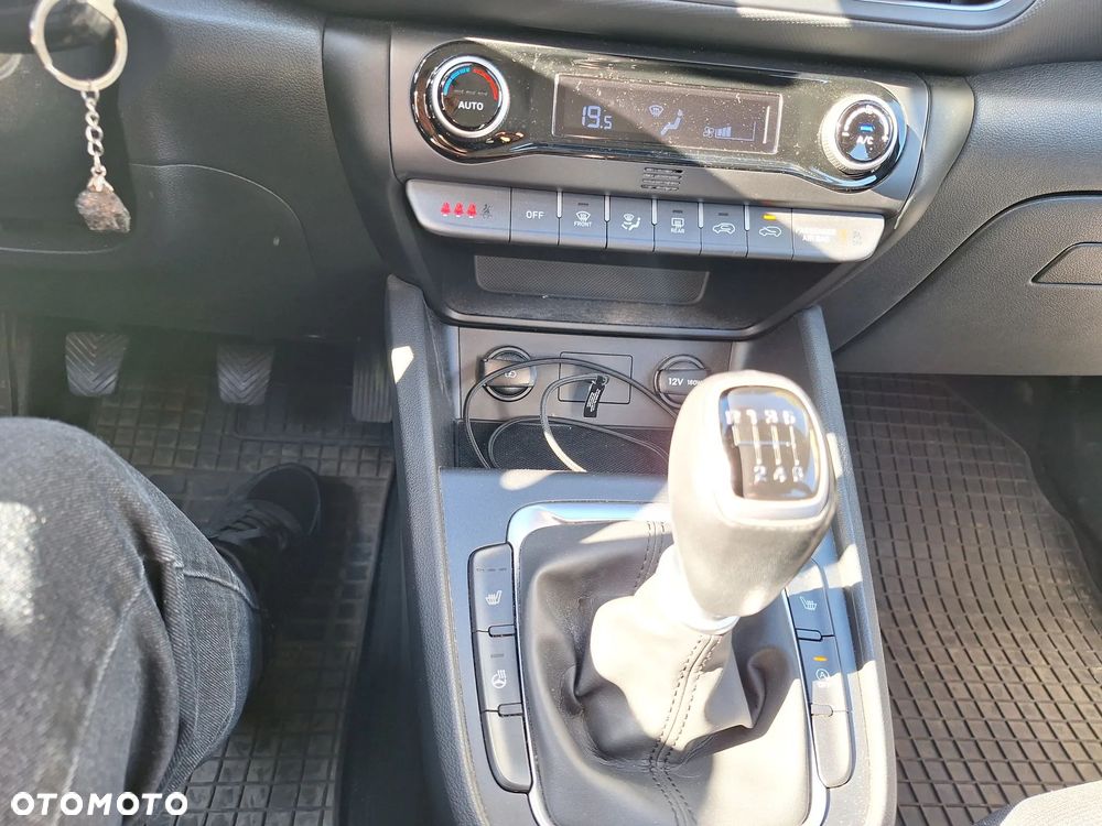 Hyundai Kona 2021 photo 3