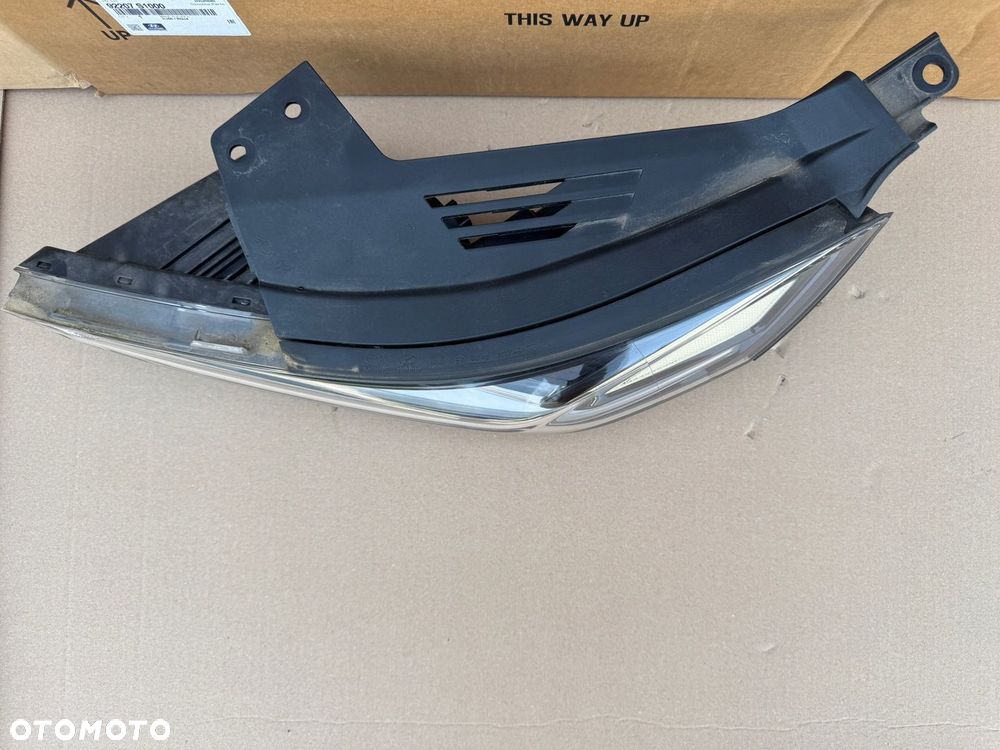 LAMPA DRL HYUNDAI SANTA FE IV 4 PRAWA LEWA - 10