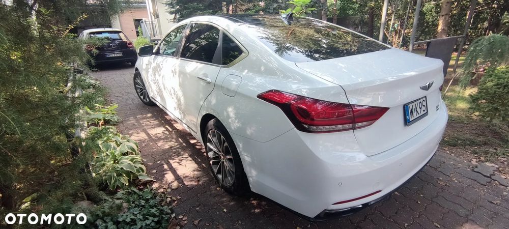 Hyundai Genesis 3.8 V6 GDI - 2