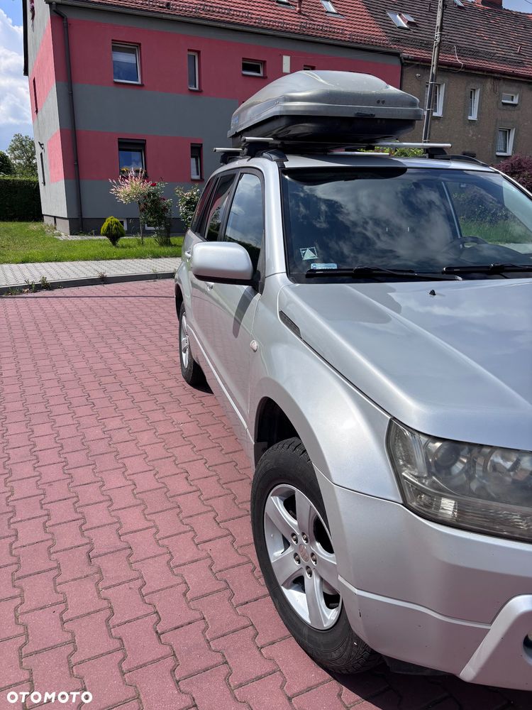 Suzuki Grand Vitara 2.0 Club - 2