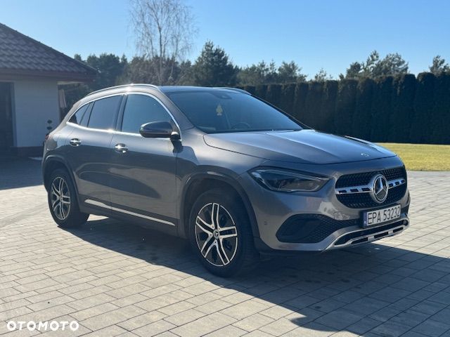 Mercedes-Benz GLA - 3