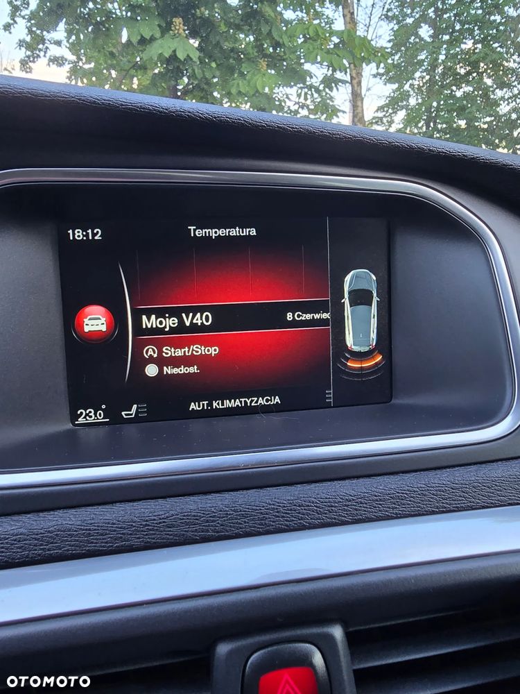 Volvo V40 T2 Drive-E Momentum - 28