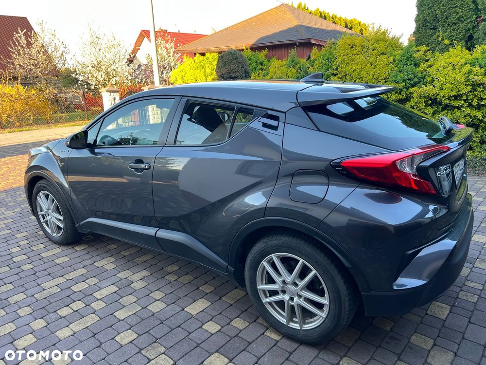 Toyota C-HR - 4