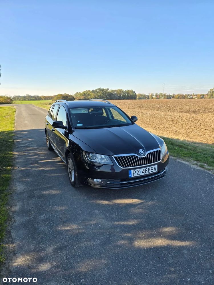 Skoda Superb 2.0 TDI Ambition DSG - 3