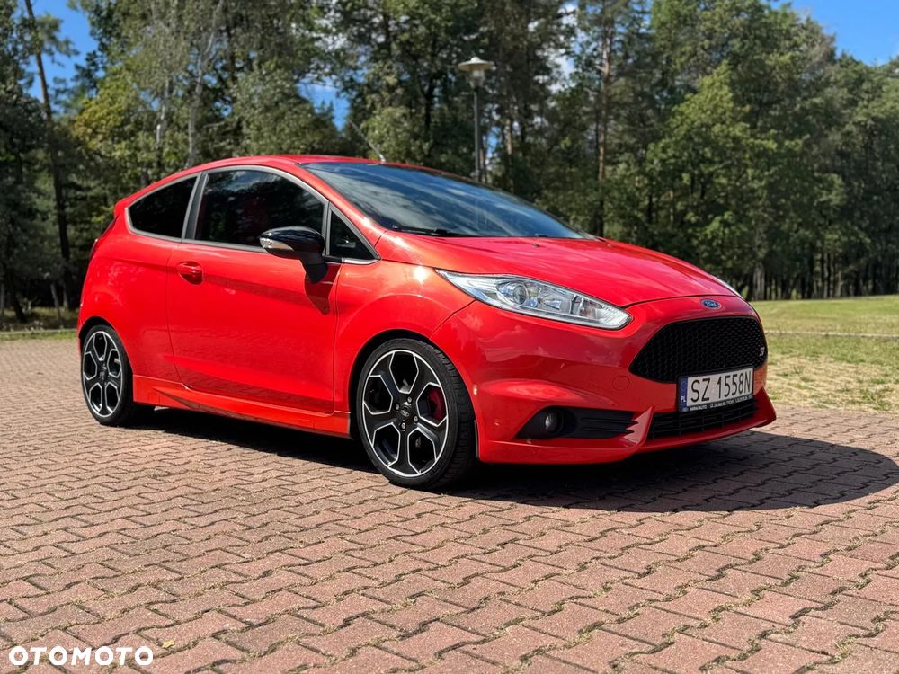 Ford Fiesta ST2 - 1