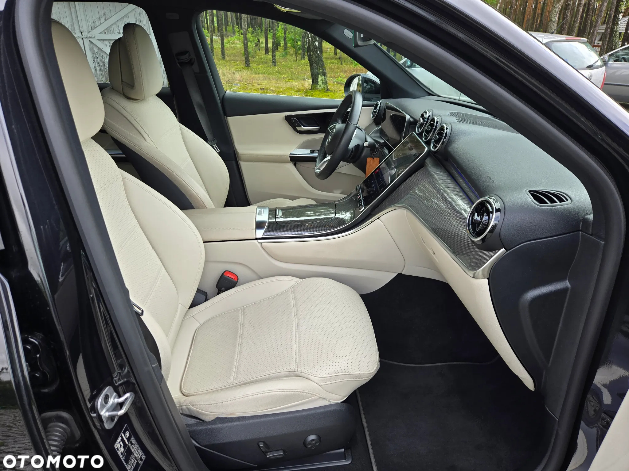 Mercedes-Benz GLC - 14