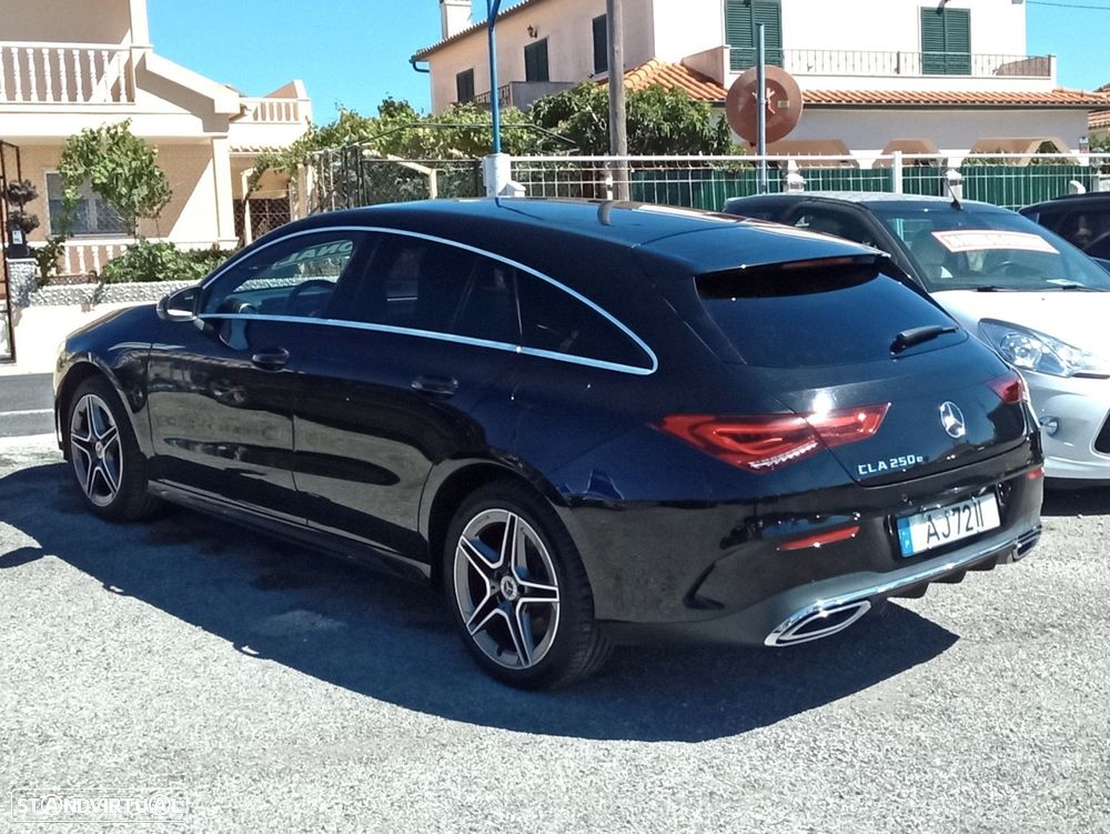Mercedes-Benz CLA 250 e Shooting Brake AMG Line - 4