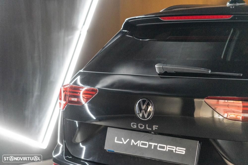 VW Golf Variant 1.5 TSI R-Line - 21
