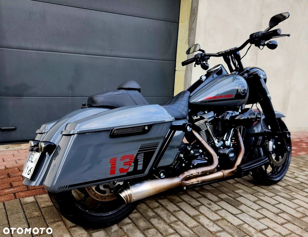 Harley-Davidson Touring Road King - 2