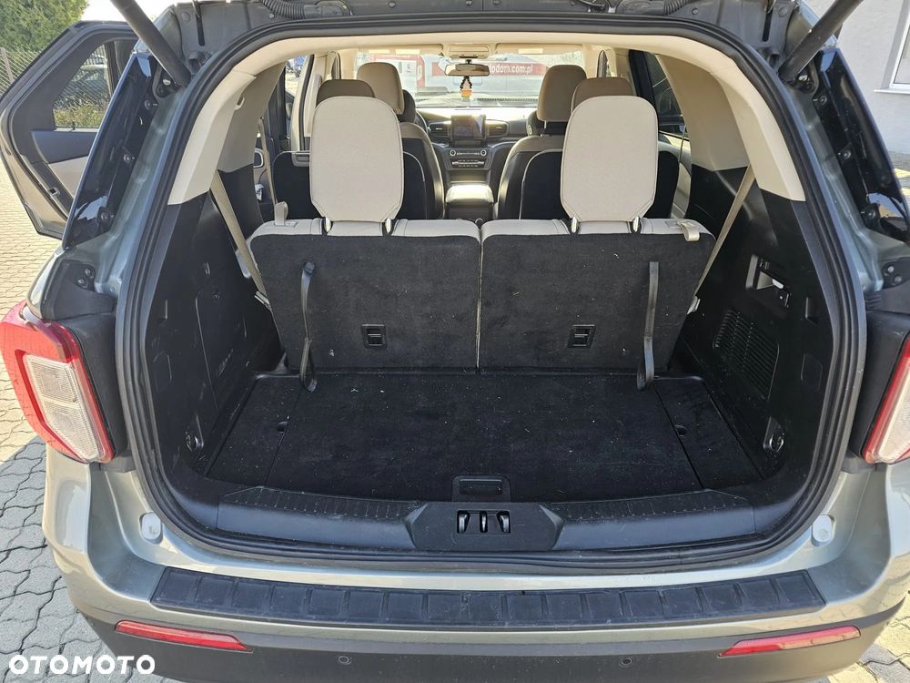 Ford Explorer - 20