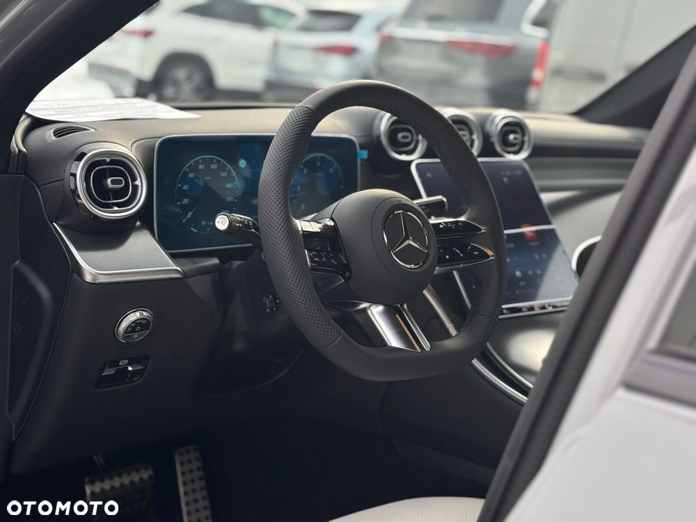 Mercedes-Benz GLC - 9