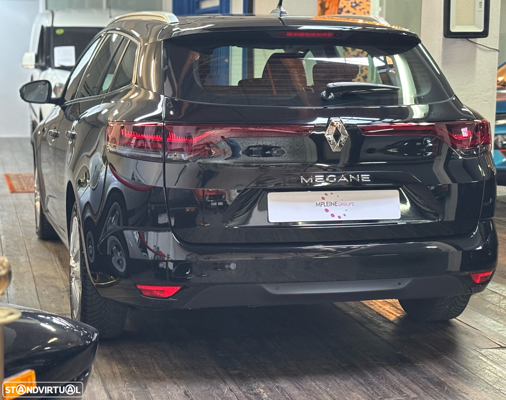 Renault Mégane Sport Tourer 1.5 Blue dCi Limited EDC - 3