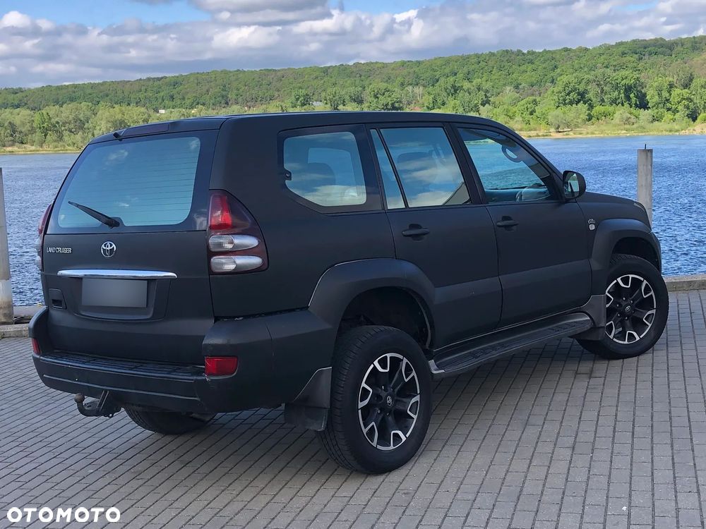 Toyota Land Cruiser - 30