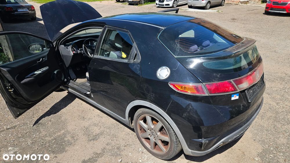Honda Civic 1.8 Executive - 12
