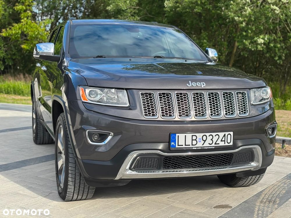 Jeep Grand Cherokee - 16