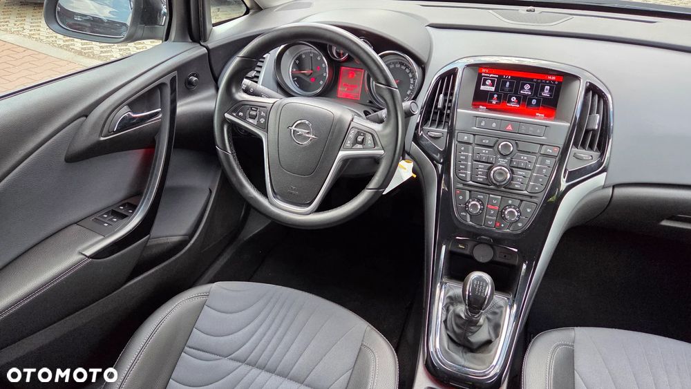 Opel Astra 1.4 Turbo Innovation - 29