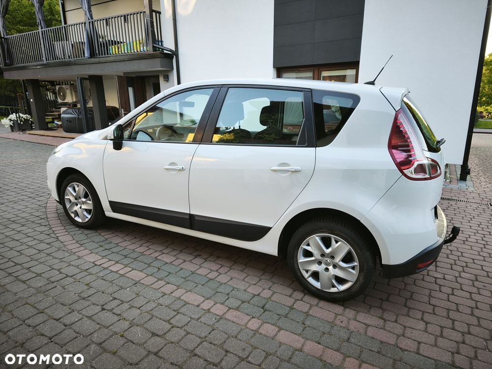 Renault Scenic 1.6 16V 110 TomTom Edition - 17