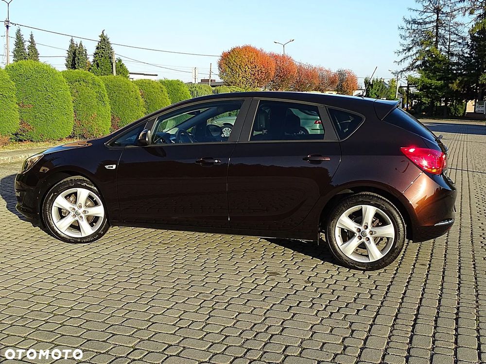 Opel Astra 1.4 Turbo Cosmo - 21