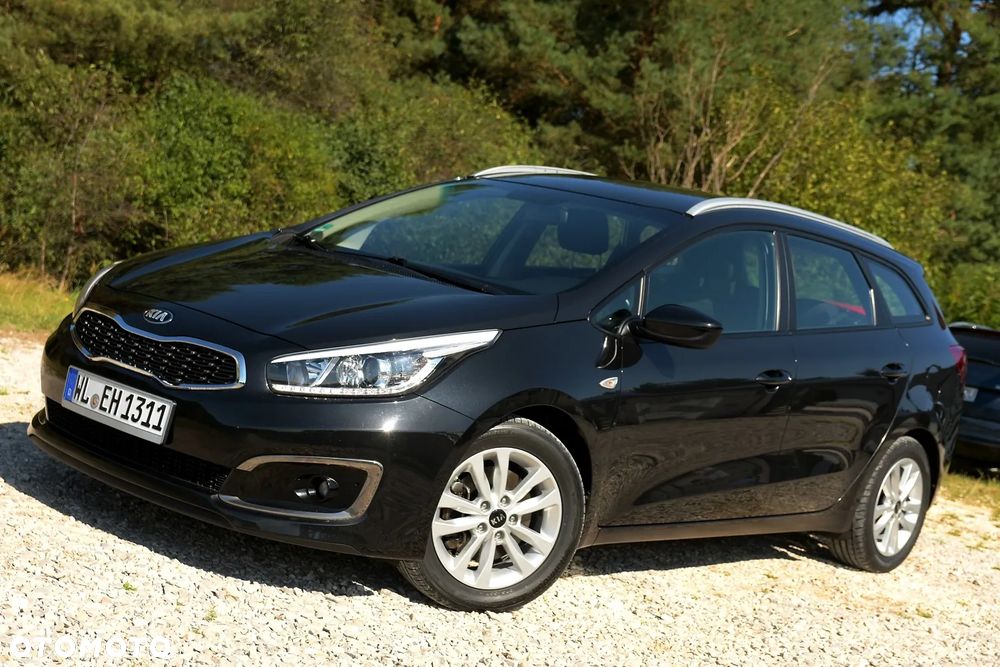 Kia Ceed 1.6 GDI Dream Team Edition - 3