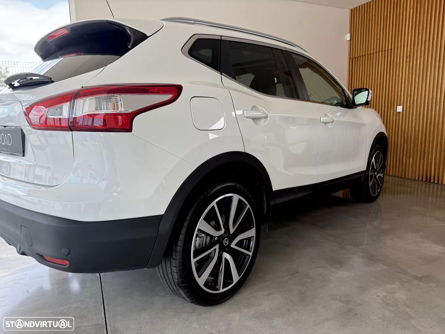 Nissan Qashqai 1.5 dCi Tekna Premium 18 360 - 16