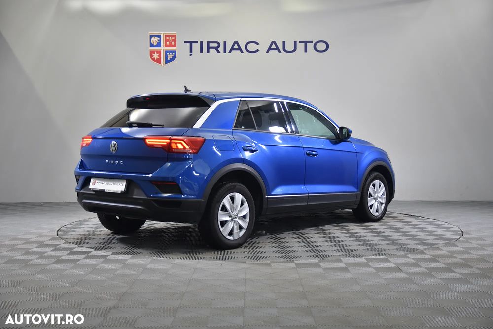 Volkswagen T-Roc - 5