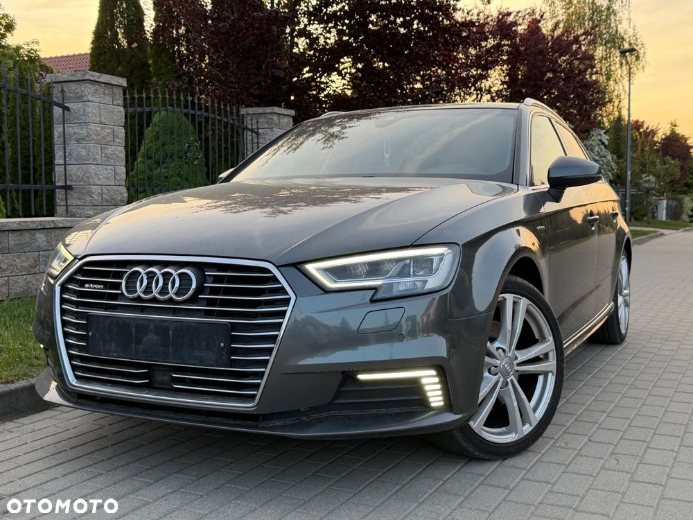 Audi A3 Sportback 1.4 TFSI e-tron S line Sportpaket - 1