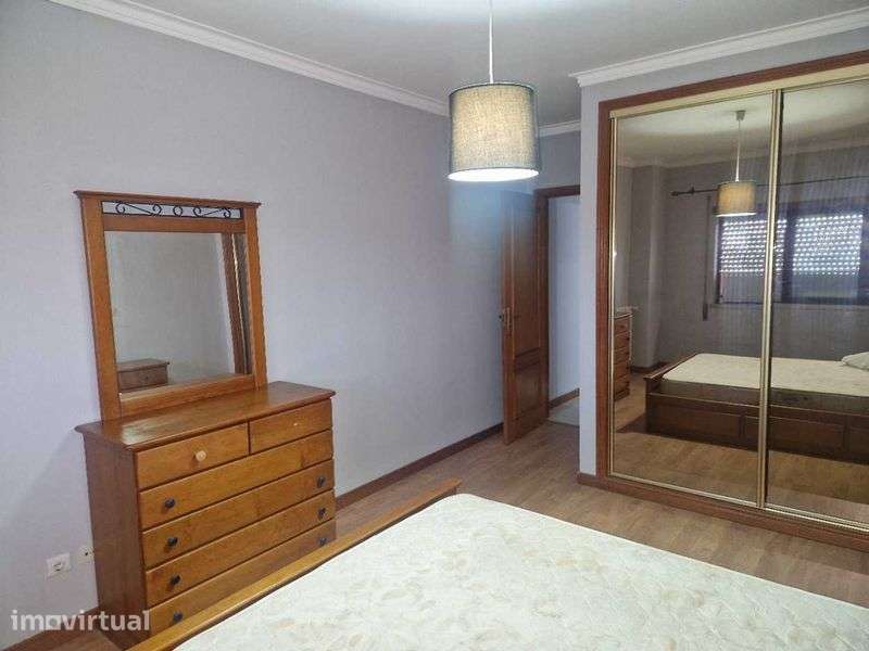 apartamento muito espaçoso - Grande imagem: 2/3