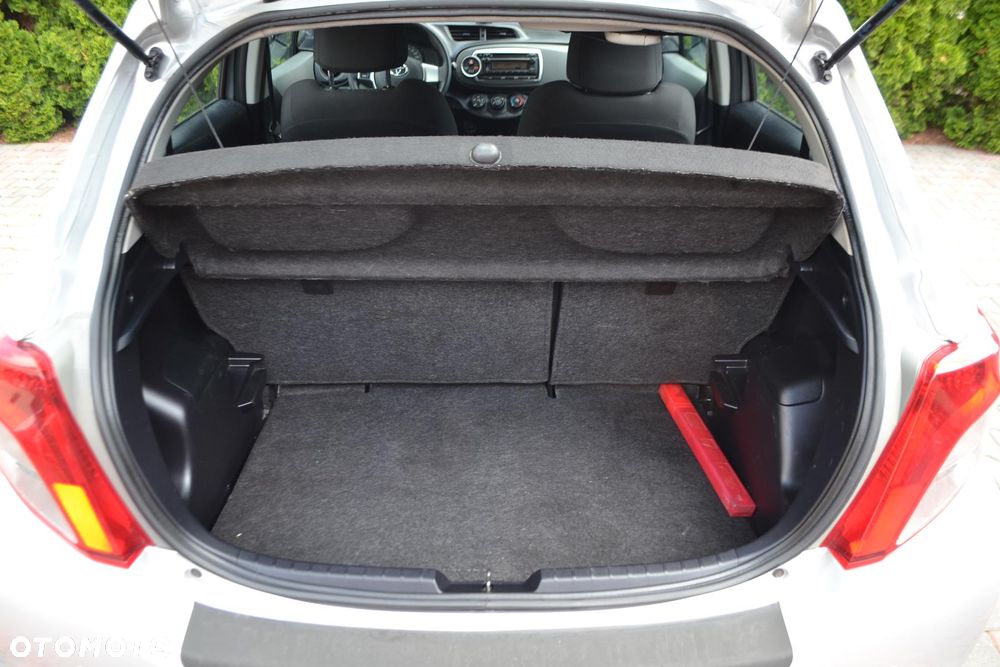 Toyota Yaris 1.33 Premium - 11