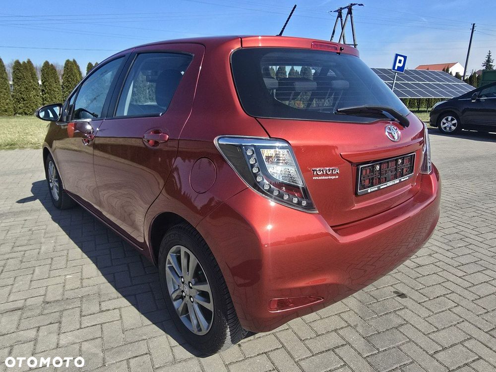 Toyota Yaris - 11