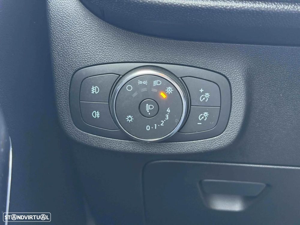Ford Fiesta 1.0 EcoBoost ST-Line X - 37