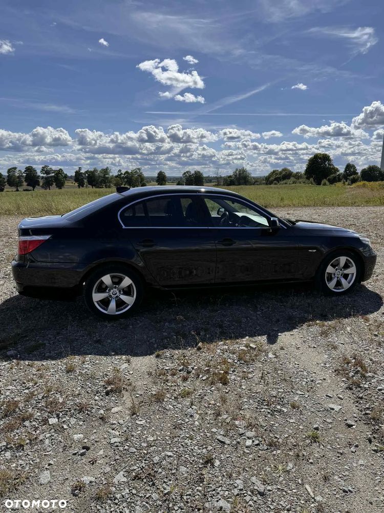 BMW Seria 5 525d - 8