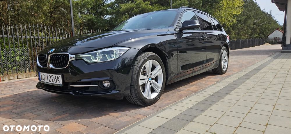 BMW Seria 3 320i - 33