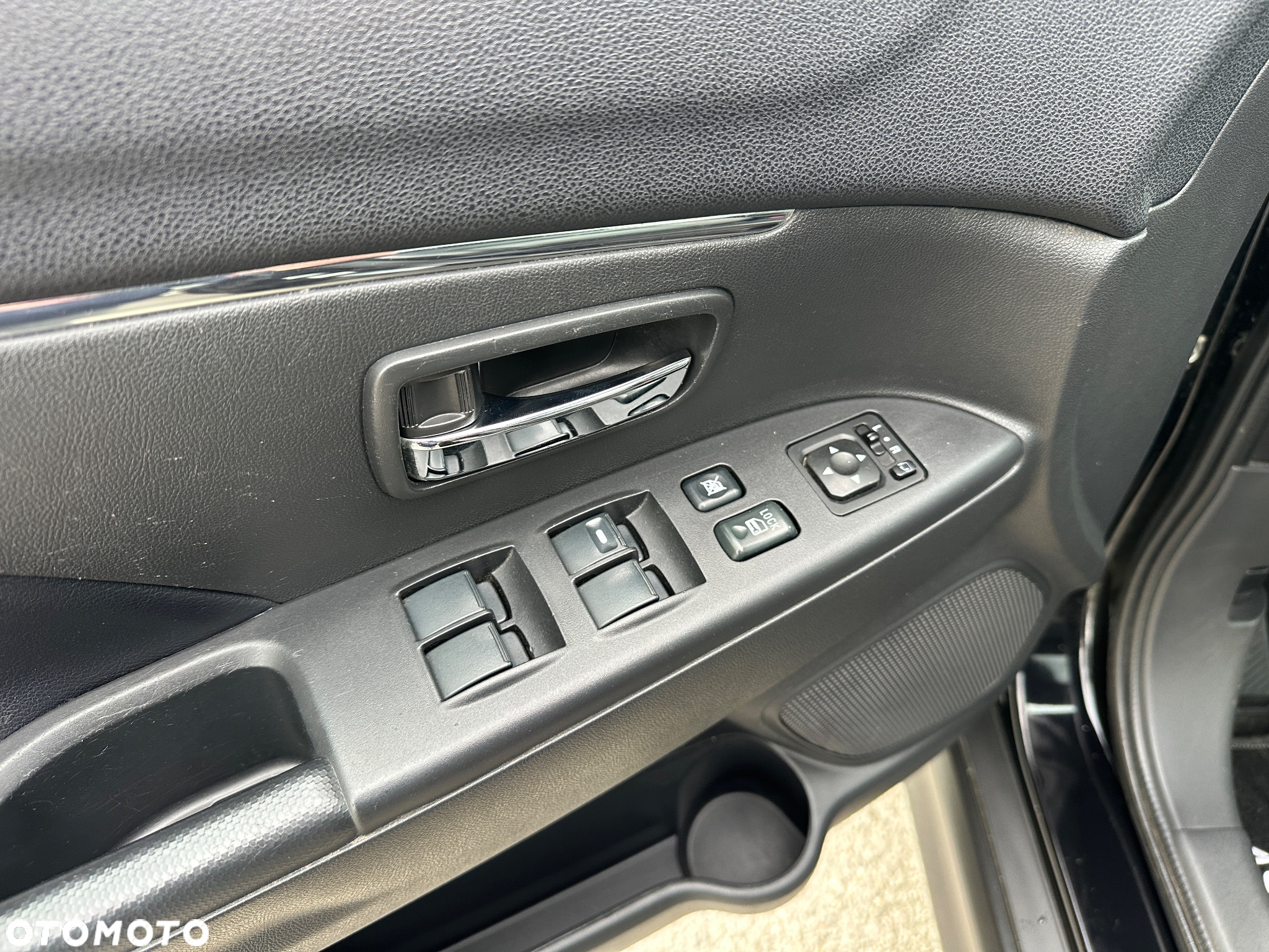 Mitsubishi ASX 1.8 DID Instyle NAVI AS&G - 14