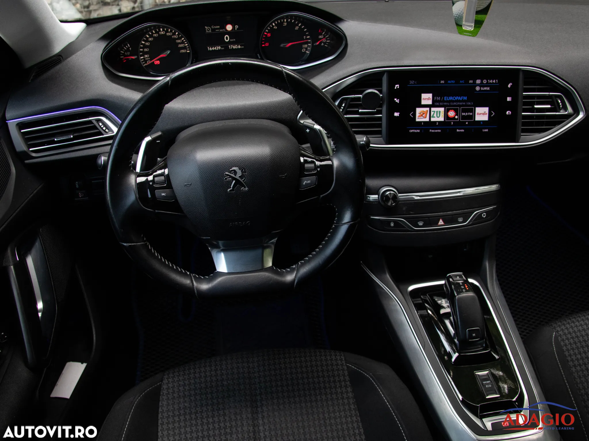 Peugeot 308 BlueHDi 130 EAT8 Style - 24